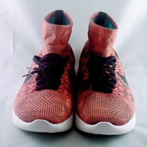 Nike LunarEpic Flyknit Womens Running Shoes